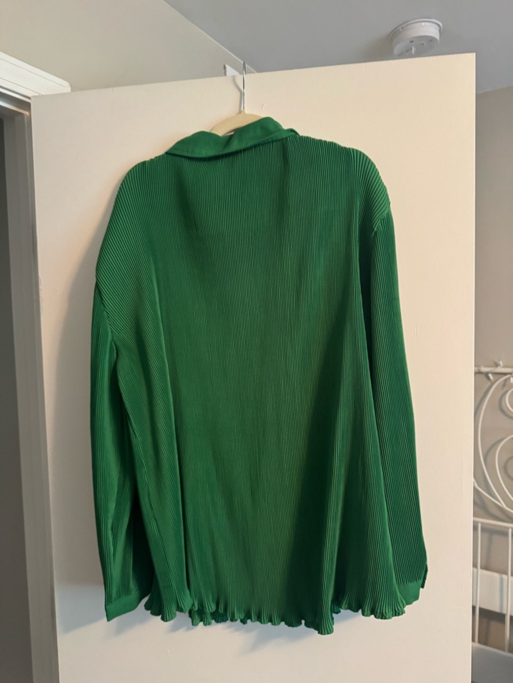 Green Ruched Button Up - Picture 3 of 3